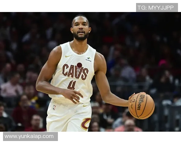 小莫布里首秀表现亮眼18分钟内贡献12分6板2助助力球队胜利 小莫布里首秀表现亮眼18分钟内贡献12分6板2助助力球队胜利