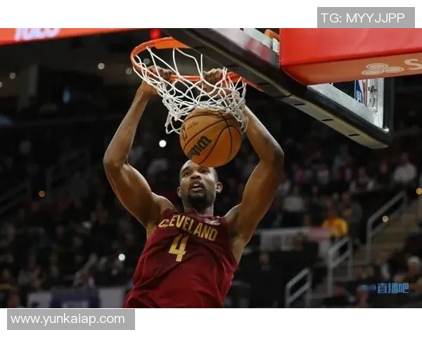 小莫布里首秀表现亮眼18分钟内贡献12分6板2助助力球队胜利