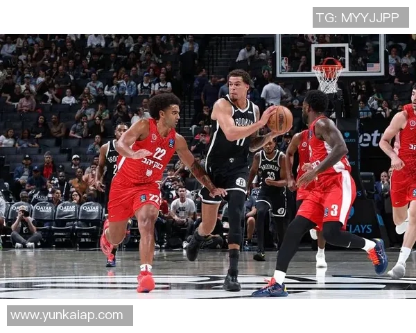 中国赛半场战报布克贡献11分曾凡博未登场托马斯状态火热助太阳暂时领先篮网 中国赛半场战报布克贡献11分曾凡博未登场托马斯状态火热助太阳暂时领先篮网