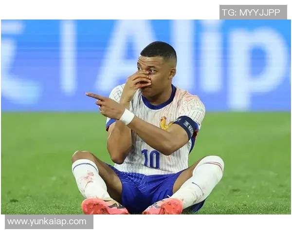 姆巴佩因脚踝扭伤缺席法国队首场训练正在积极接受治疗 姆巴佩因脚踝扭伤缺席法国队首场训练正在积极接受治疗