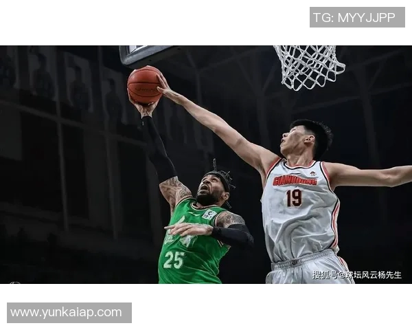 茂茂发力杰基杨错失关键上篮WNBA半决赛抢五战进入激烈加时赛