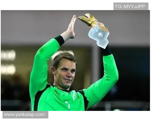 鲍曼赞诺伊尔为世界顶级门将之一树立了标杆与榜样 鲍曼赞诺伊尔为世界顶级门将之一树立了标杆与榜样