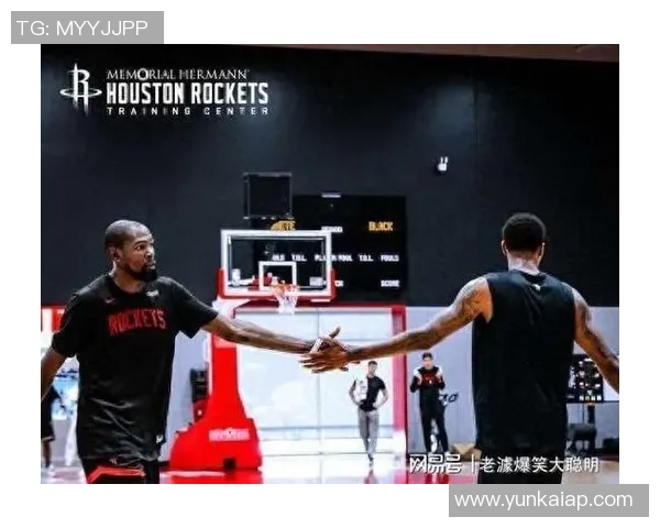 路威称杜兰特将助力小贾巴里成长是绝佳学习机会 路威称杜兰特将助力小贾巴里成长是绝佳学习机会