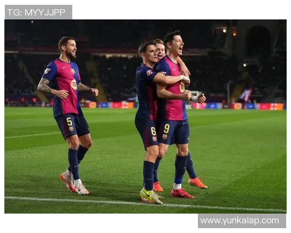 弗里克称赞莱万状态出众或许只有C罗能比肩