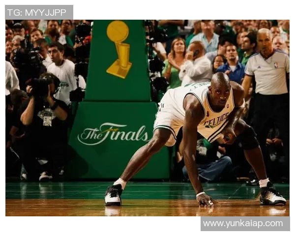 加内特称马克西渴望参与赛季初MVP争夺战的竞争 加内特称马克西渴望参与赛季初MVP争夺战的竞争