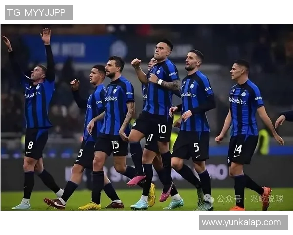 国米实力强劲格拉西称保级讨论尚早球队状态良好 国米实力强劲格拉西称保级讨论尚早球队状态良好