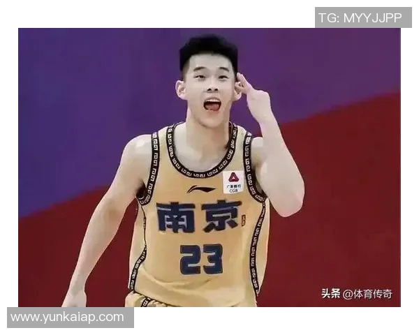 林葳在训练中需加强沟通与节奏感提升以更好融入球队体系 林葳在训练中需加强沟通与节奏感提升以更好融入球队体系