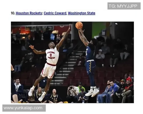 费尔斯表现抢眼12投8中砍下21分6篮板4抢断三分球命中率高达75 费尔斯表现抢眼12投8中砍下21分6篮板4抢断三分球命中率高达75